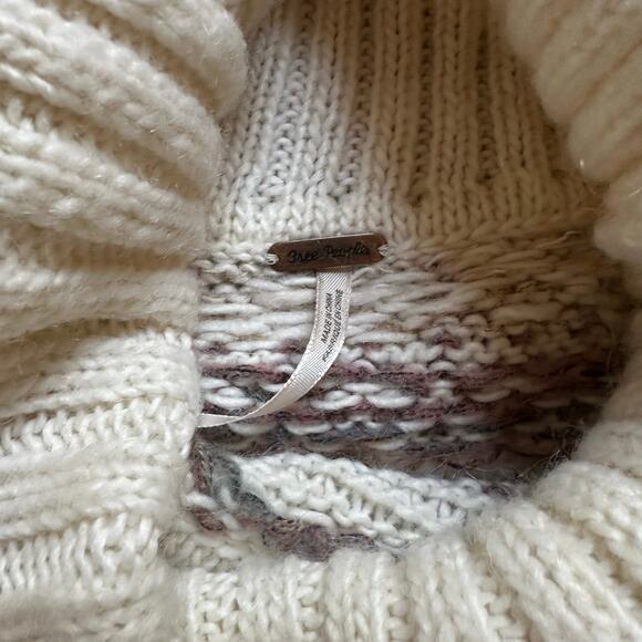 Free People cream neutral oversized short sleeve tunic turtleneck sweater SIZE M - Picture 4 of 6